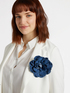 Denim flower brooch image number 0