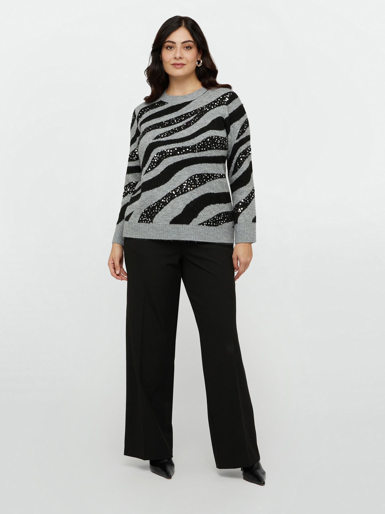 Animal pattern sweater with embroidery image number 1