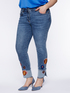 Jeans skinny con fiori ricamati image number 0