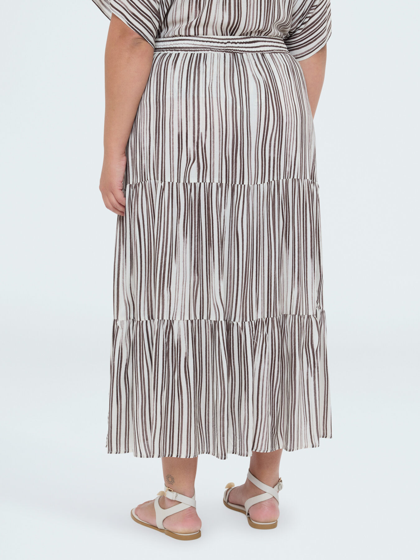 Long striped muslin skirt with ruffle image number 1