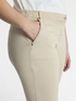Pantaloni chino in cotone stretch image number 2