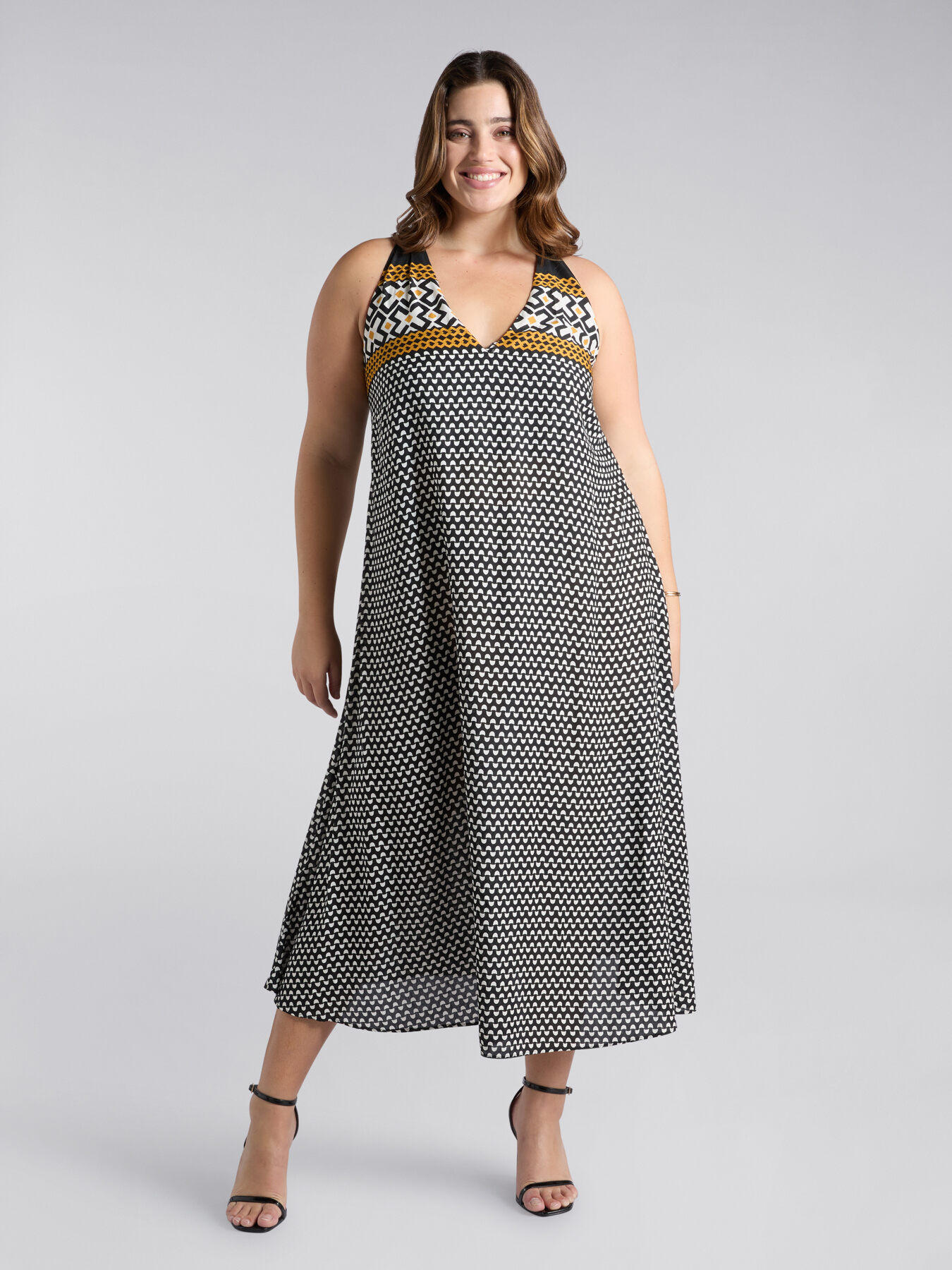 Long dress with tribal print image number 1