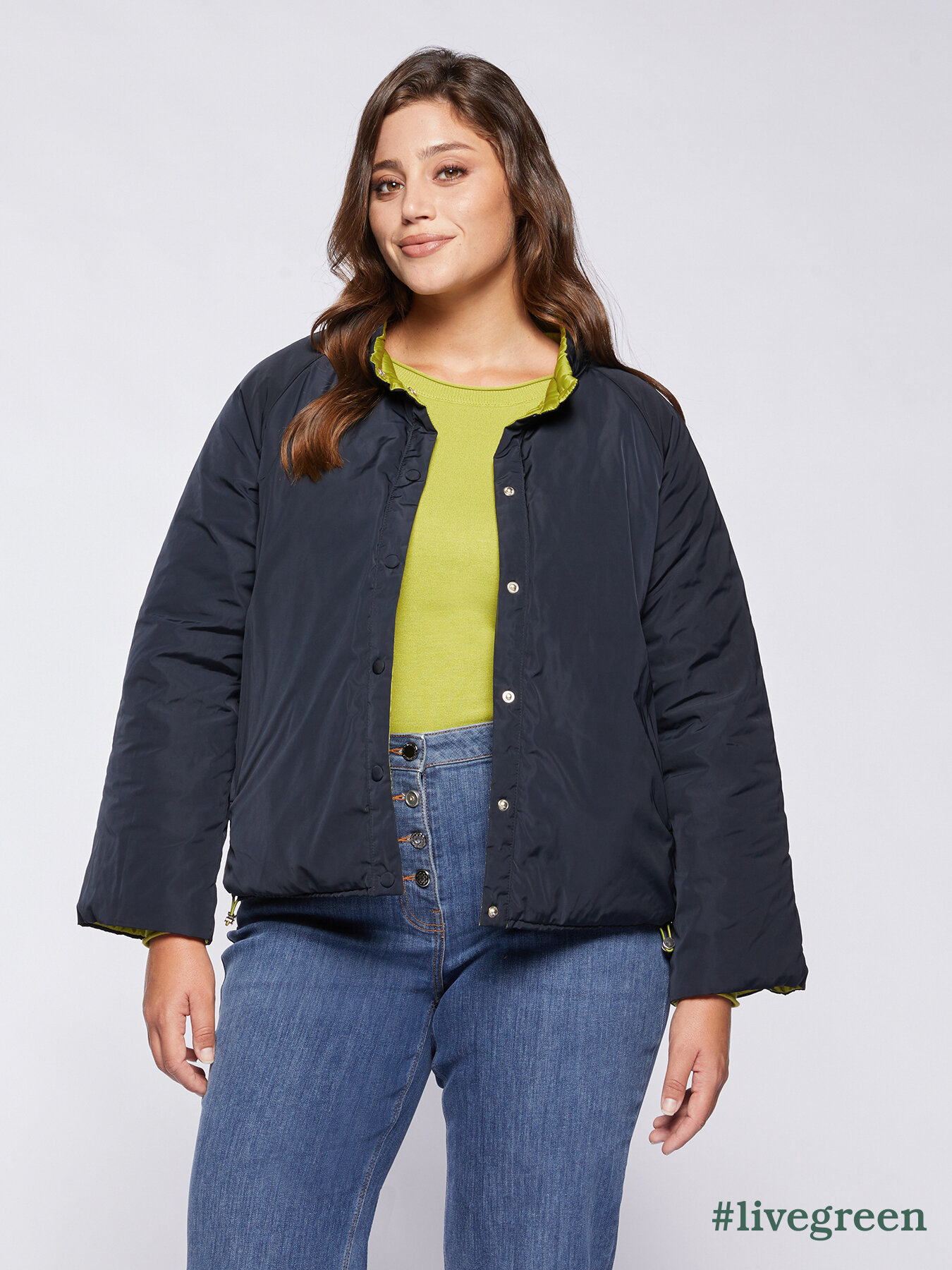 Beidseitig tragbare zweifarbige Daunenjacke image number 0