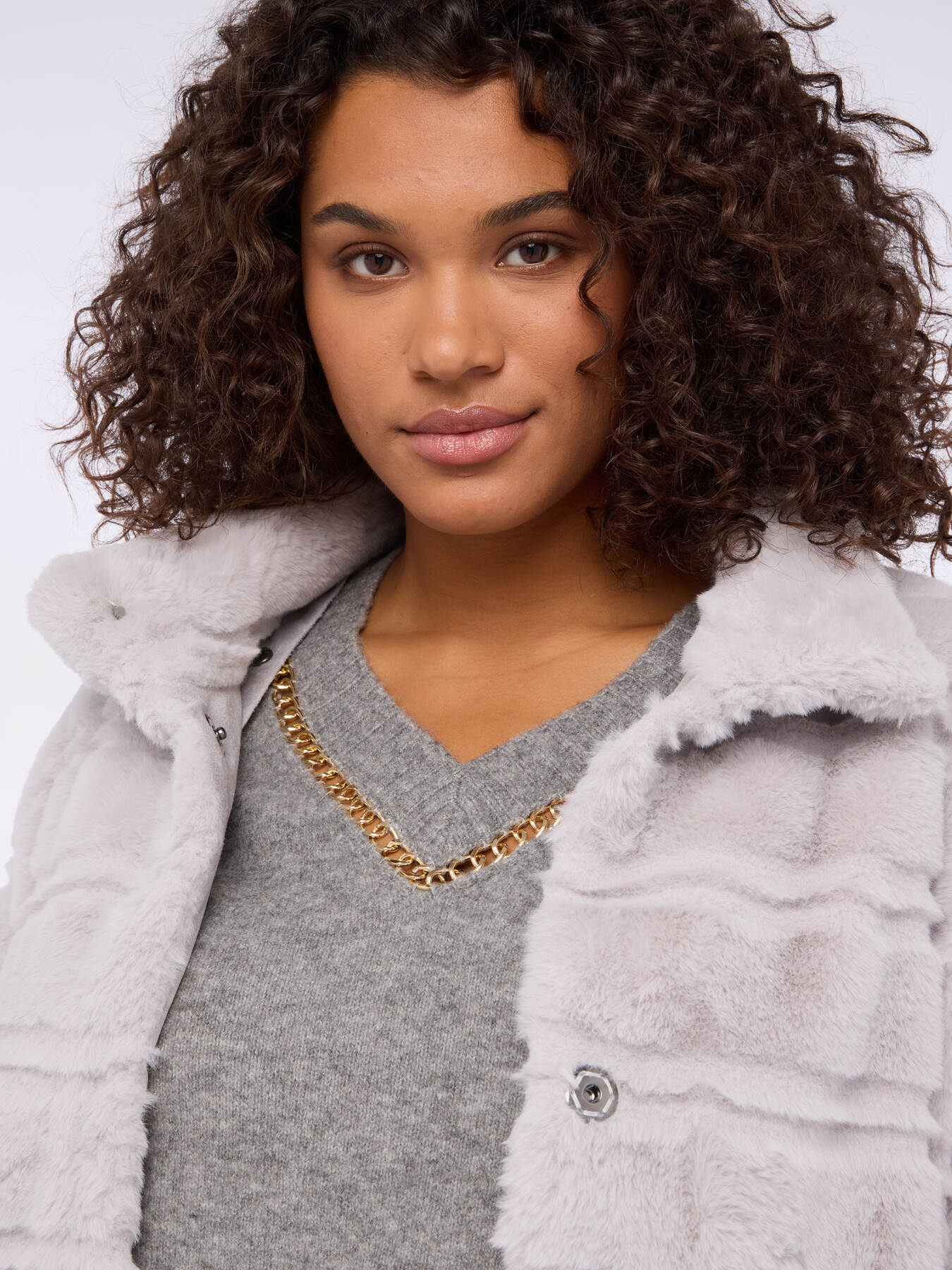 Veste en peluche avec plastron d&eacute;tachable image number 3