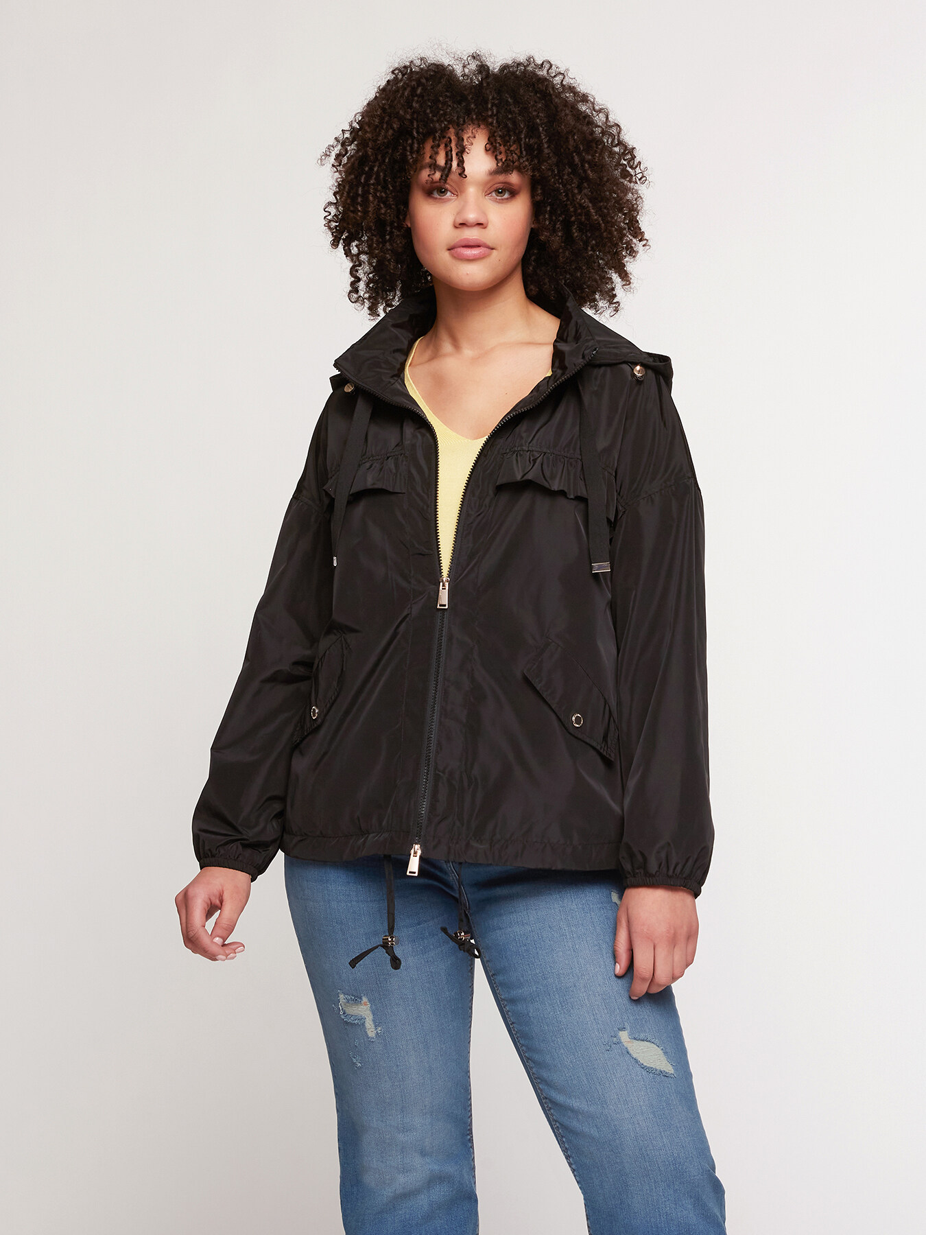 Cazadora con capucha y volantes image number 0