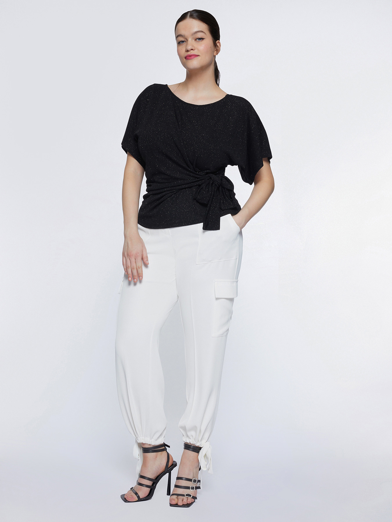 Cargo trousers with strings image number 3