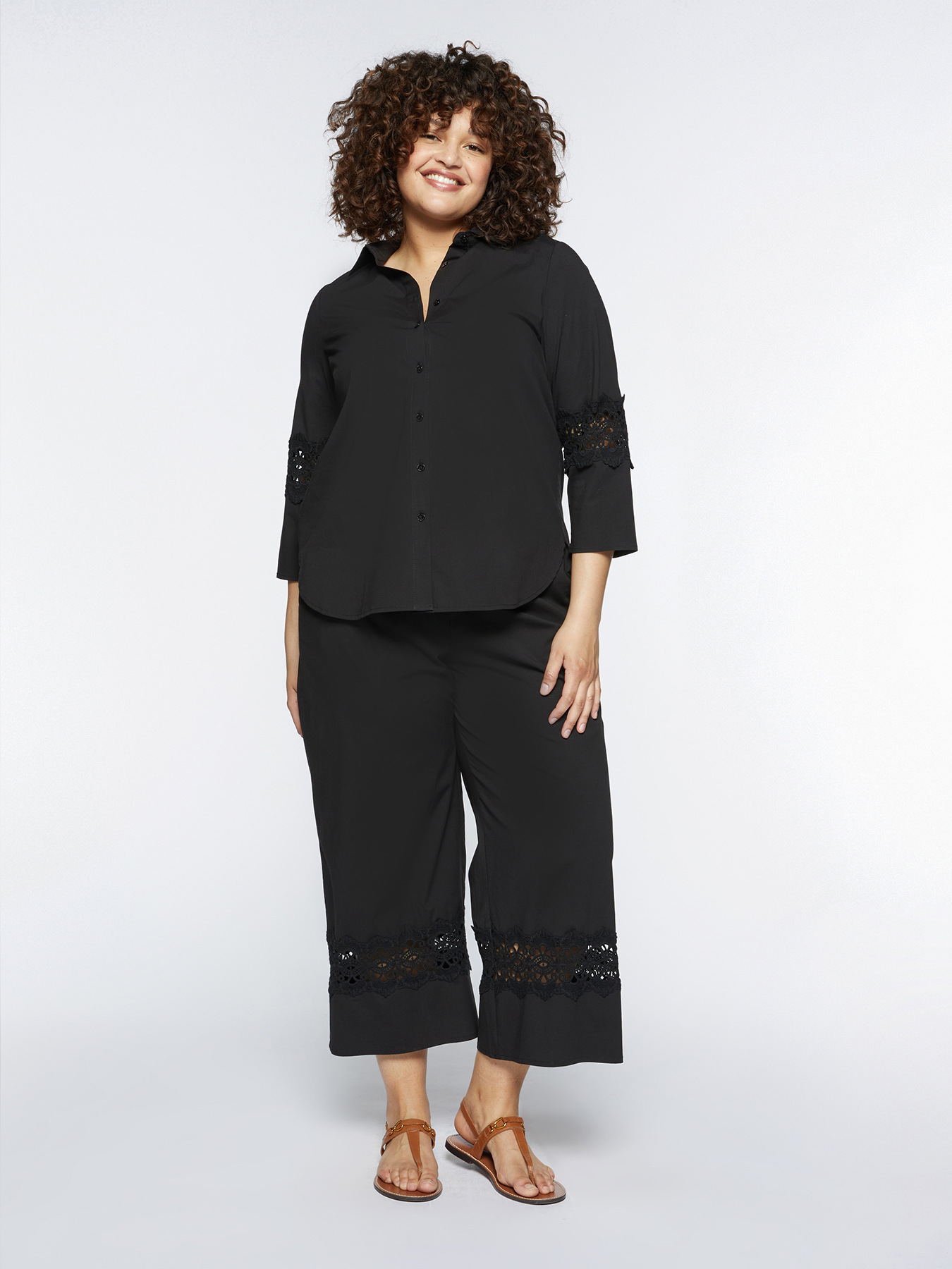 Camicia con bordi in macram&eacute; image number 2