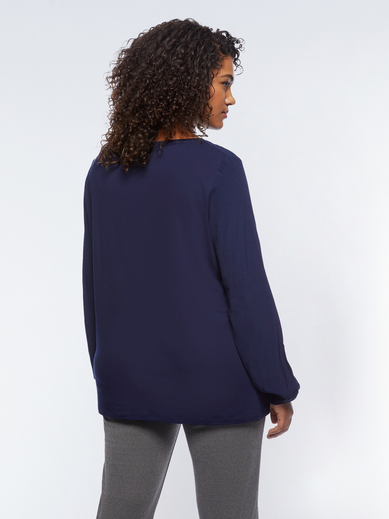 Blouse avec broderie sur le devant image number 1