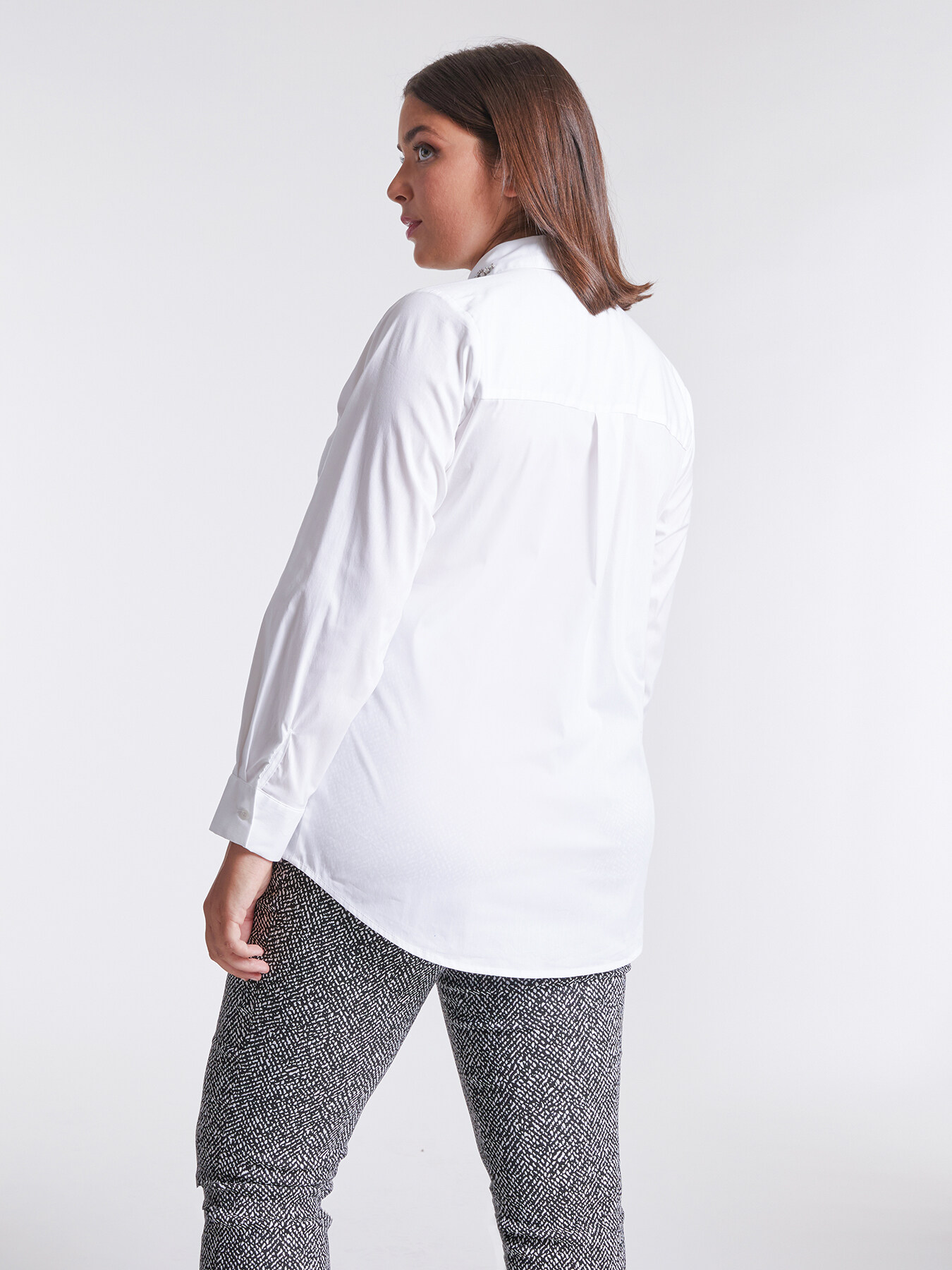 Camicia con colletto ricamato image number 1