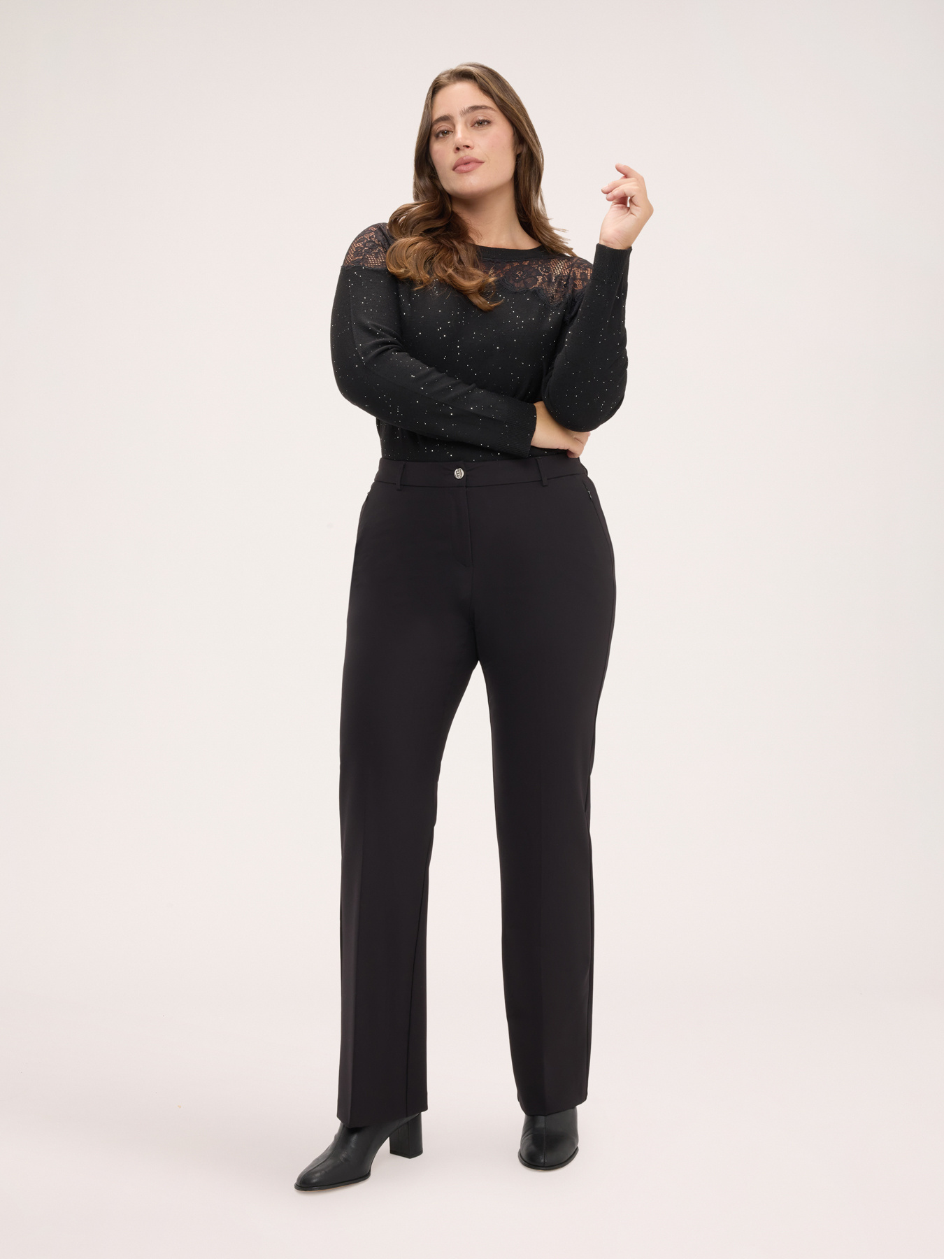 Regular trousers with jewel button image number 2