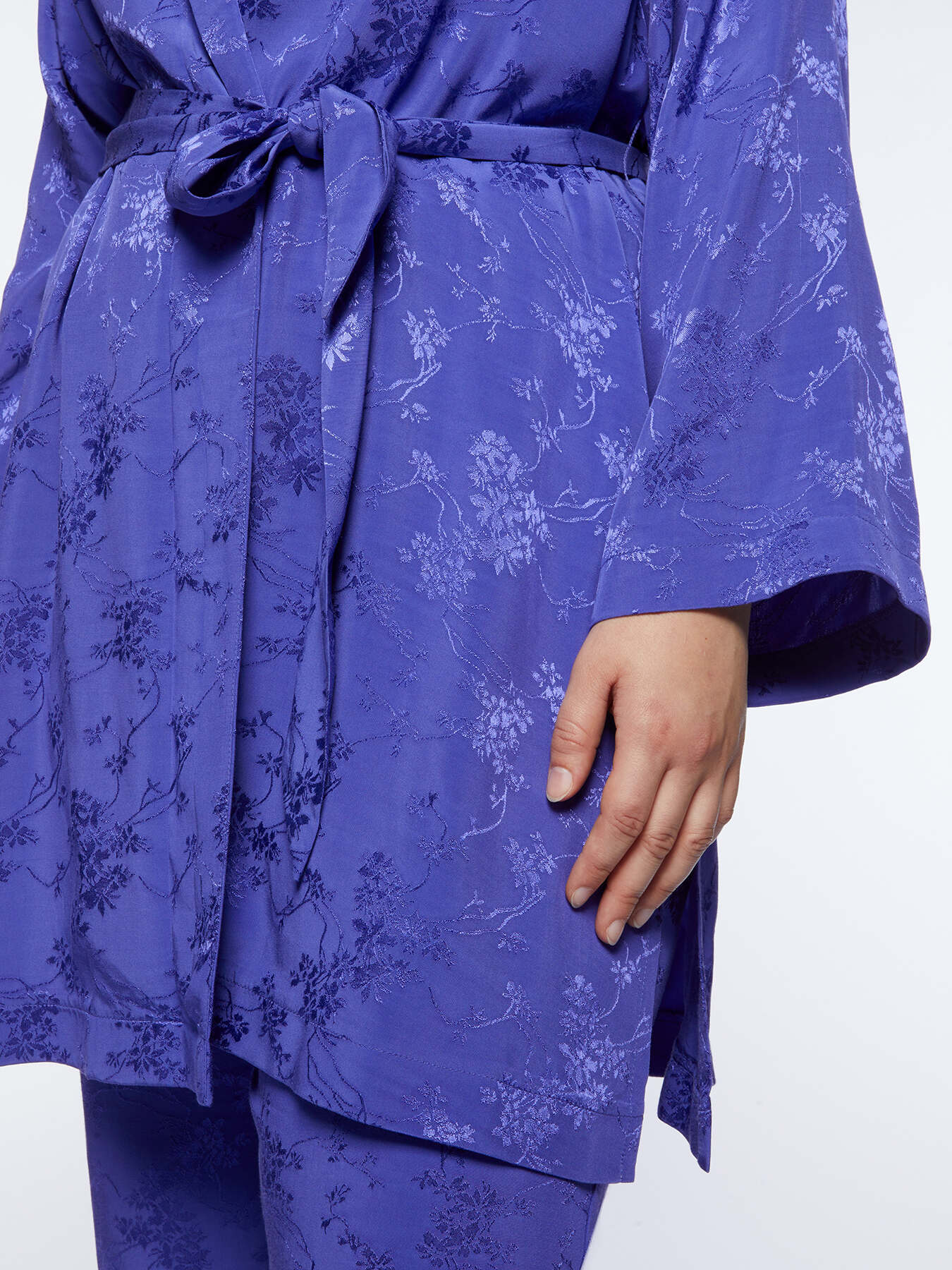 Jacquard fabric kaftan image number 3