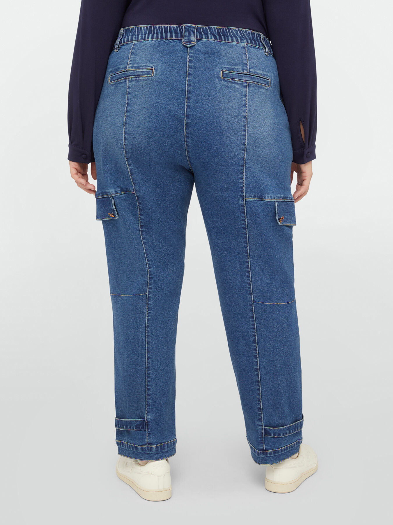 Vaqueros balloon cargo image number 1