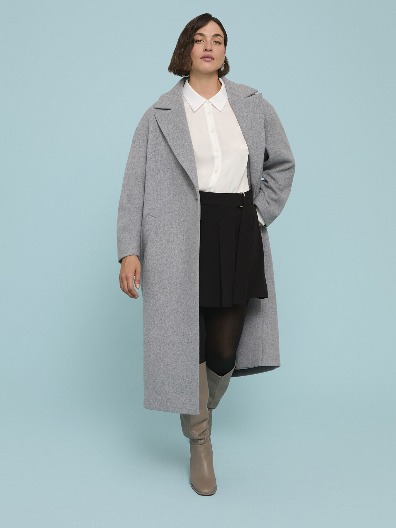 Long coat in wool blend fabric image number 3