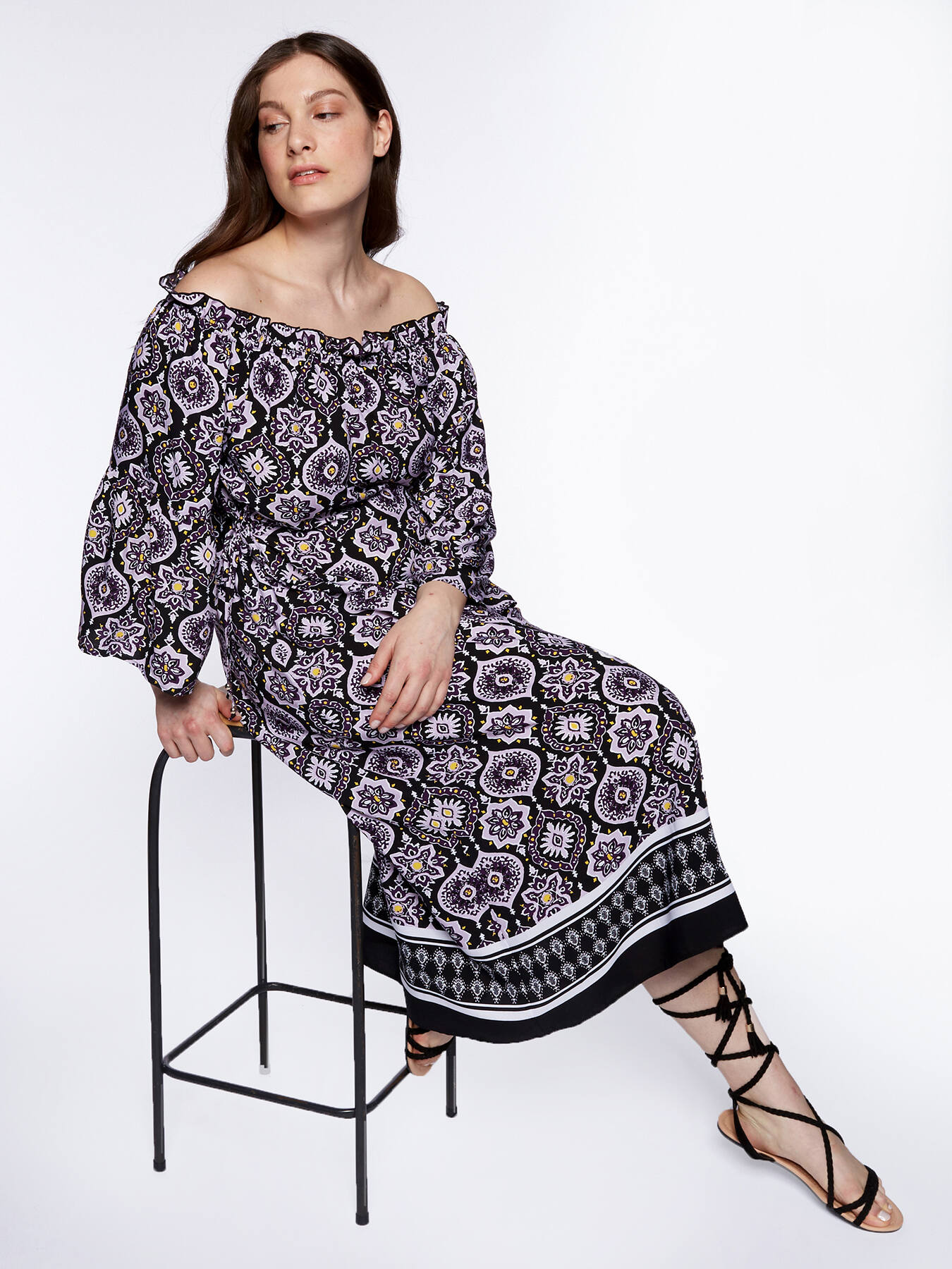 Viscose dress with majolica print image number 2