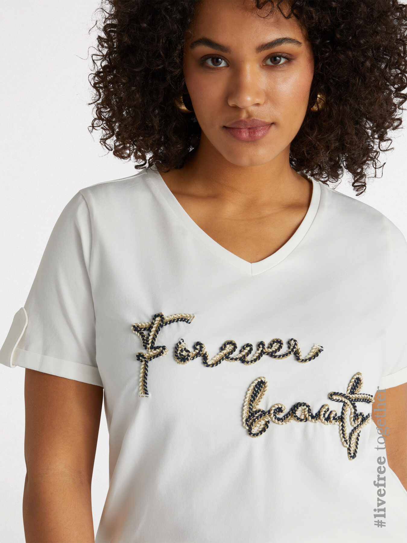 T-shirt with lettering in cord image number 0