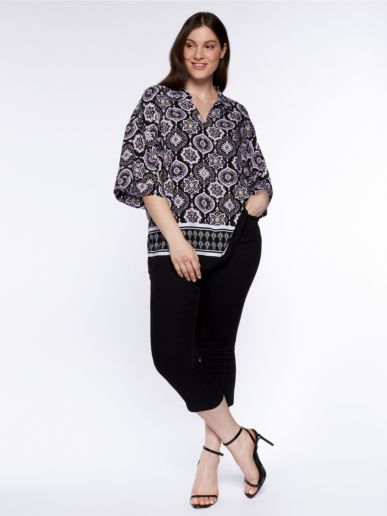 Majolica print viscose blouse image number 2