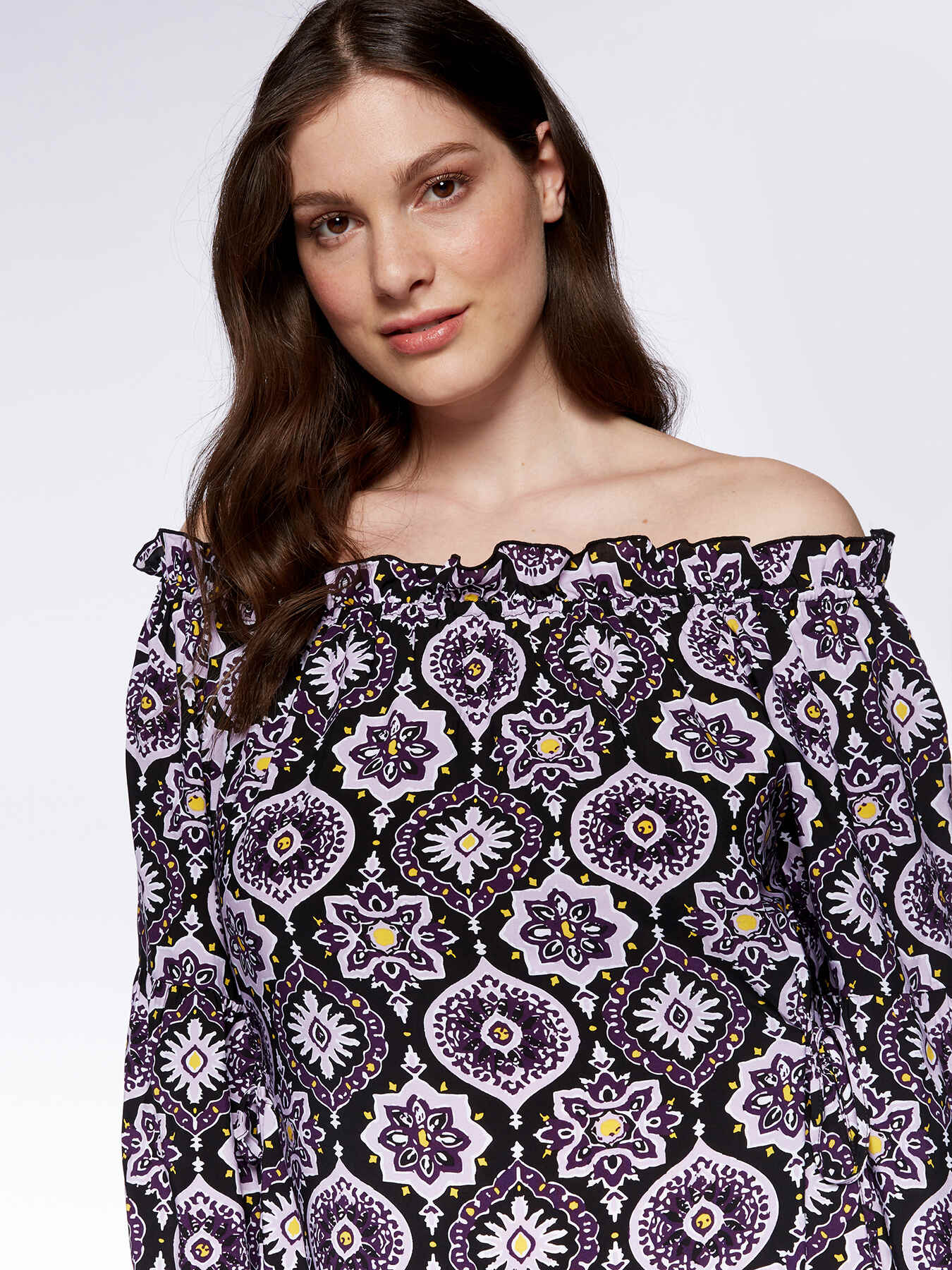 Viscose dress with majolica print image number 3