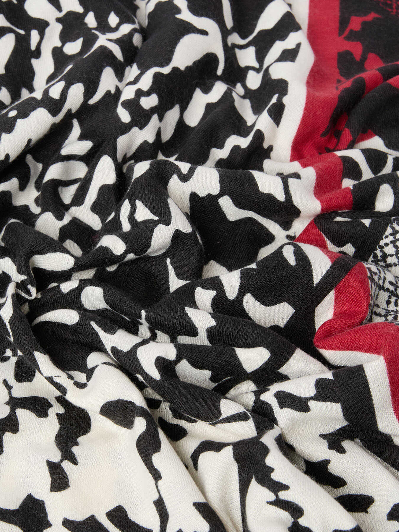 Long scarf with print image number 2