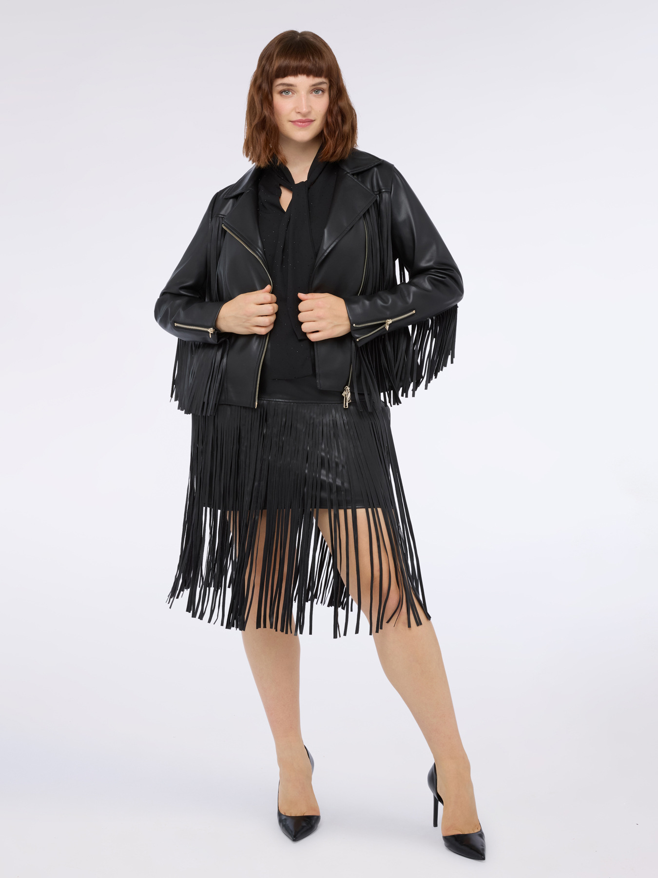 Blusa de georgette con micropuntos de luz y lazo image number 4