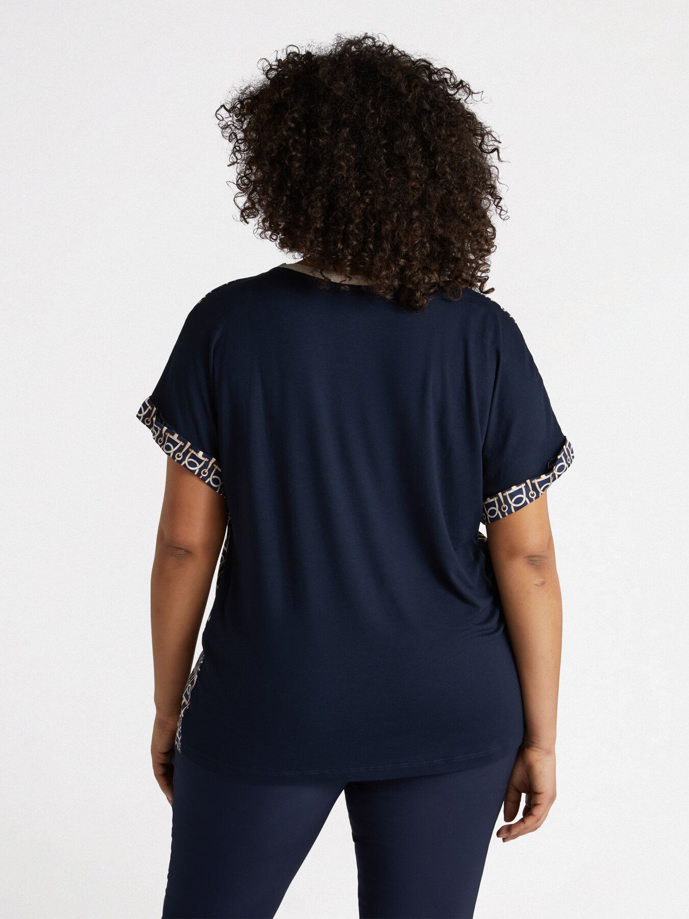 Chain print T-shirt image number 1