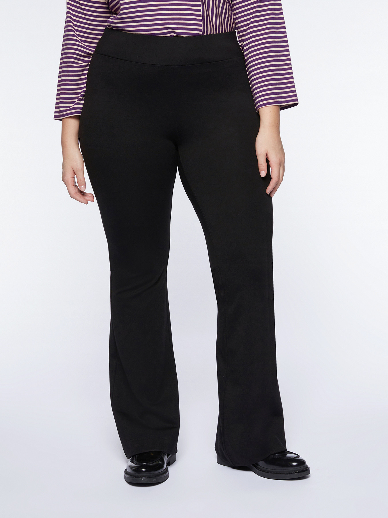 ECOVERO&trade; viscose flared trousers image number 0