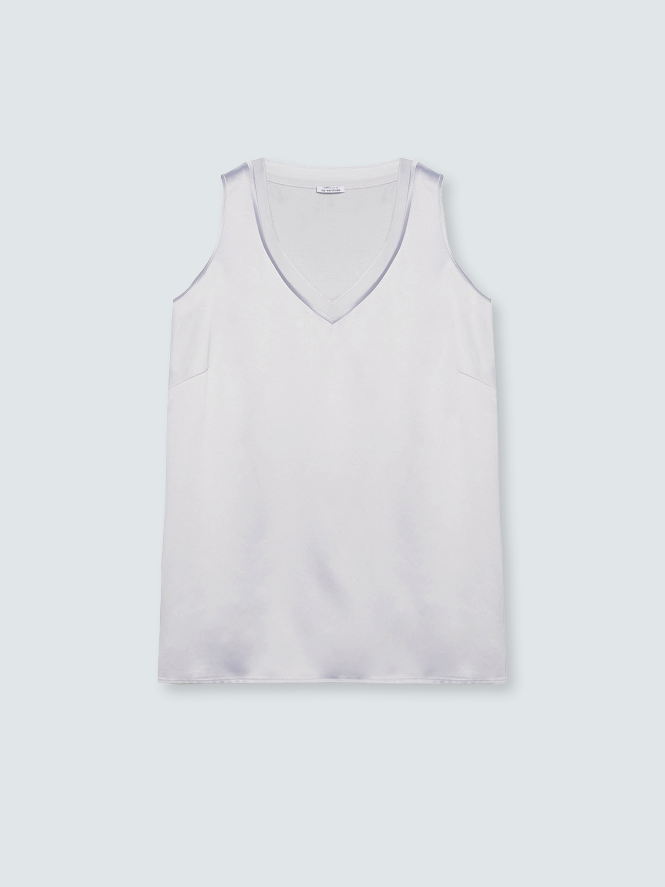 Two-fabric top with V-neck image number 4