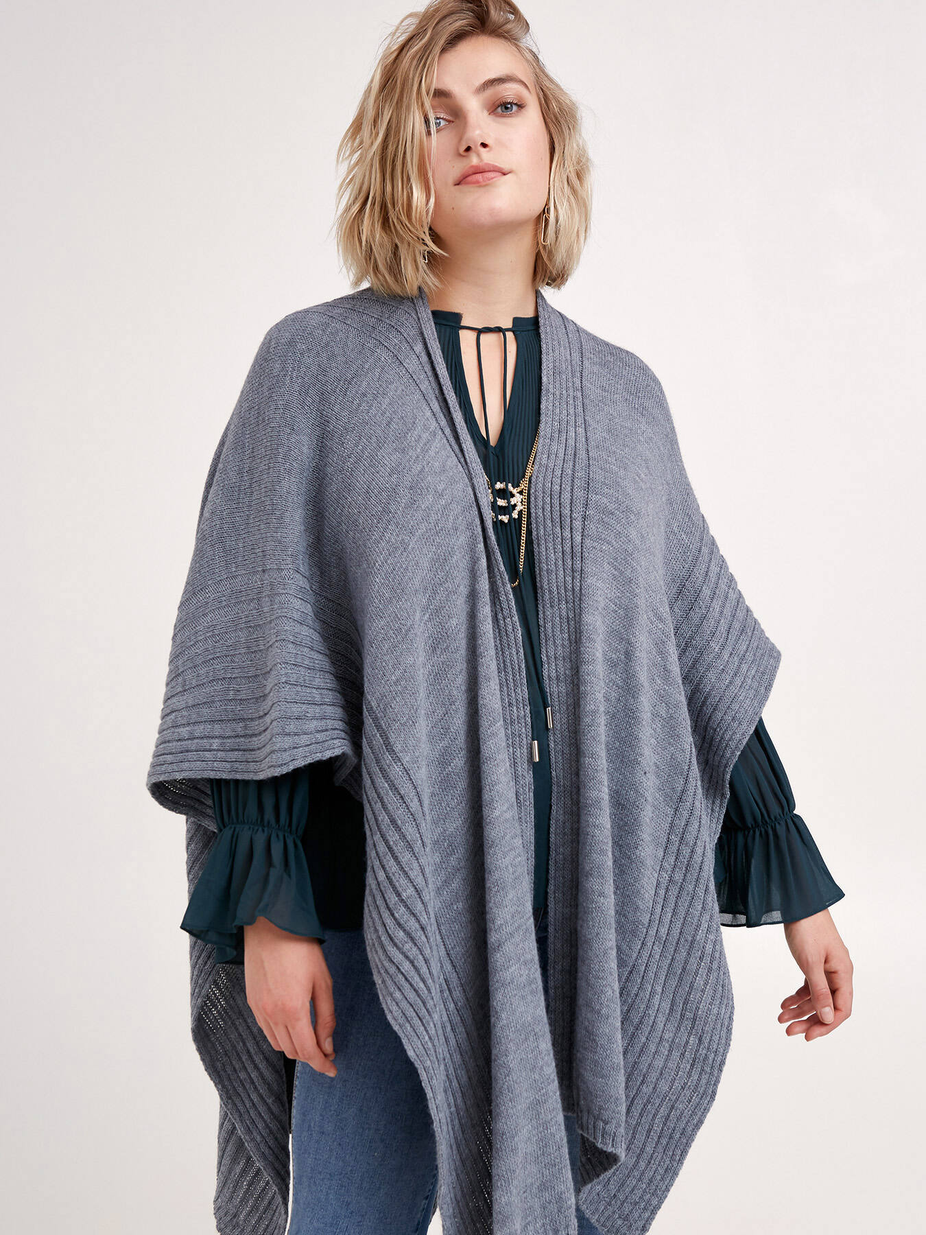 Mantella lunga image number 2