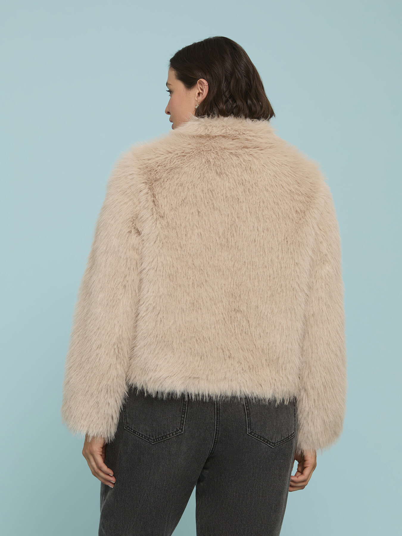 Short plush-effect jacket with collar image number 1