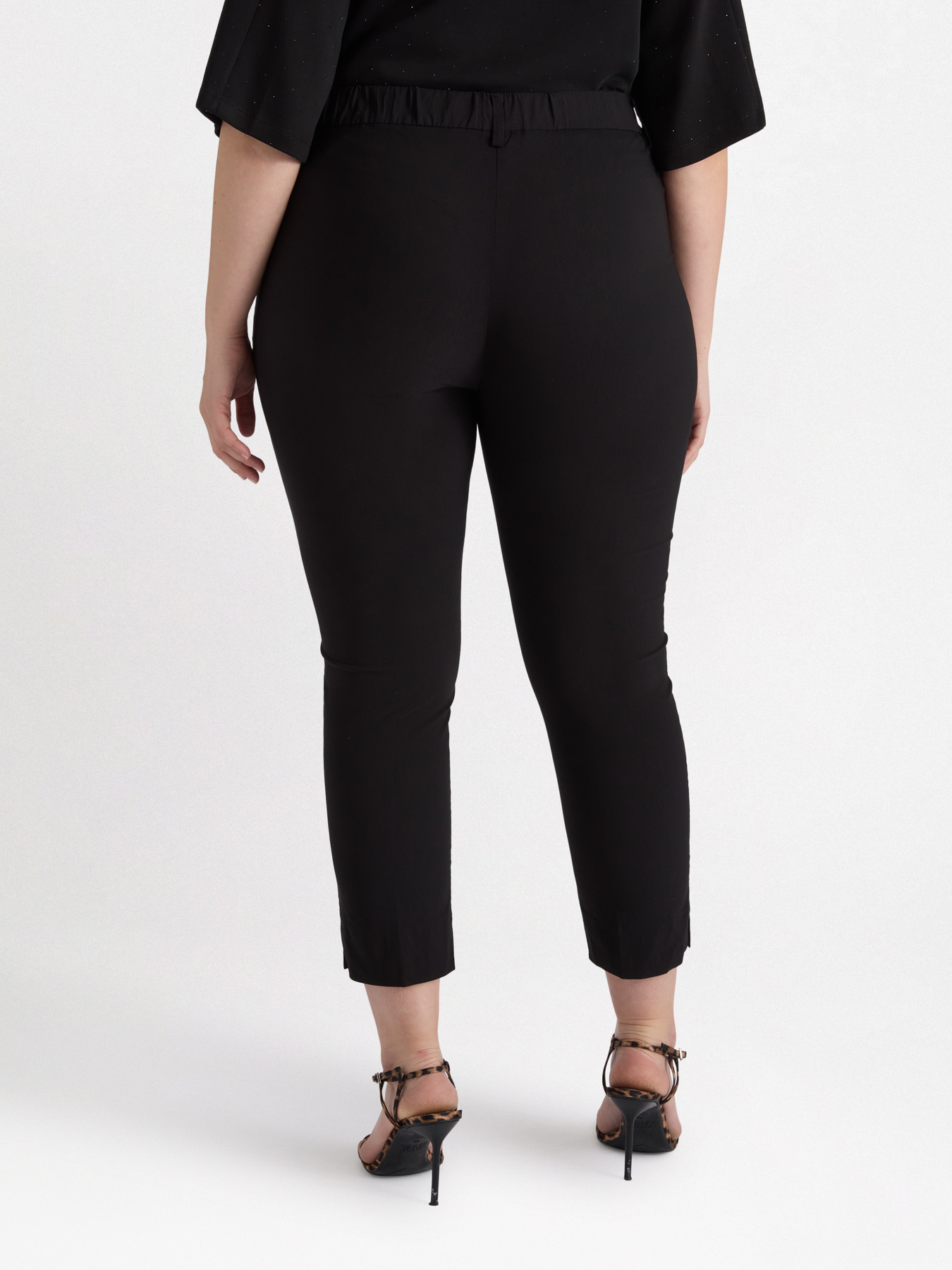 Capri trousers image number 1
