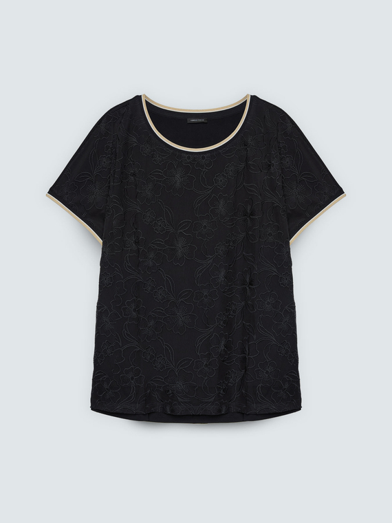 T-shirt con ricamo floreale