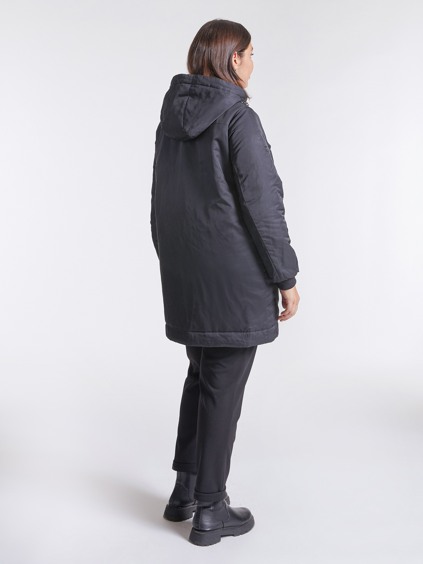 Down jacket with quilted lining image number 1