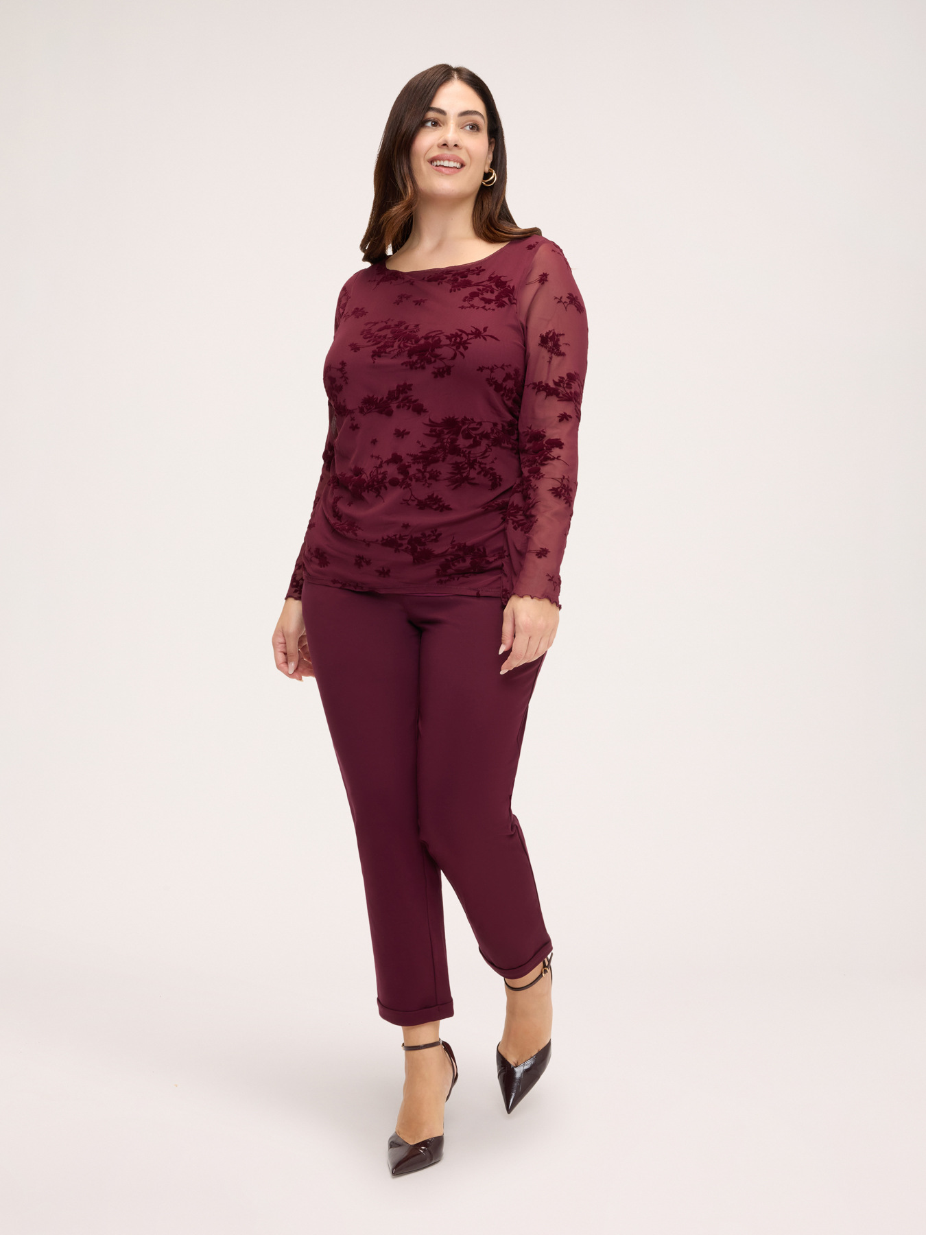 Tulle T-shirt with flock embroidery image number 2