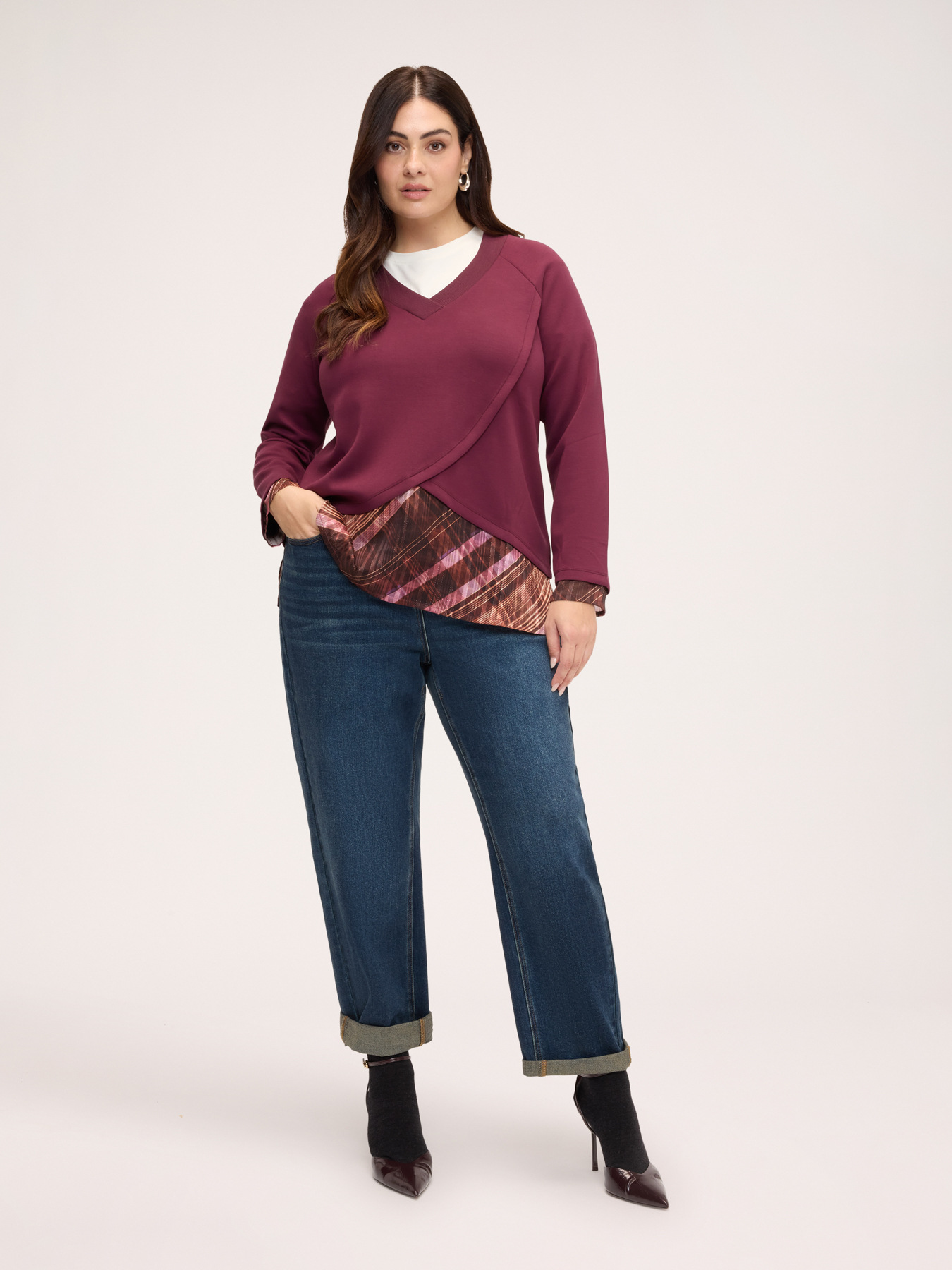 V-neck sweatshirt with check print insert image number 2