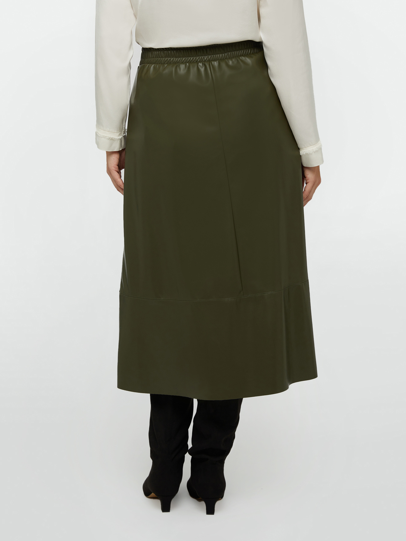 Glossy fabric flared skirt image number 2