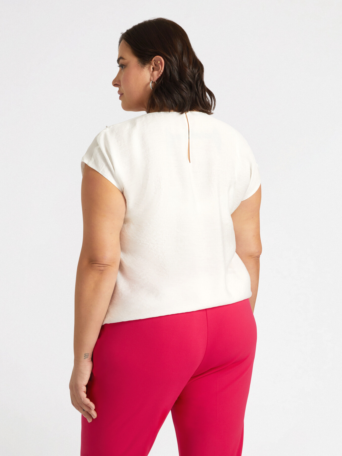 Blouse with ombr&eacute;-effect embroidered neckline image number 1