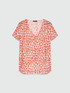 Blouse imprim&eacute;e &agrave; col en V image number 4