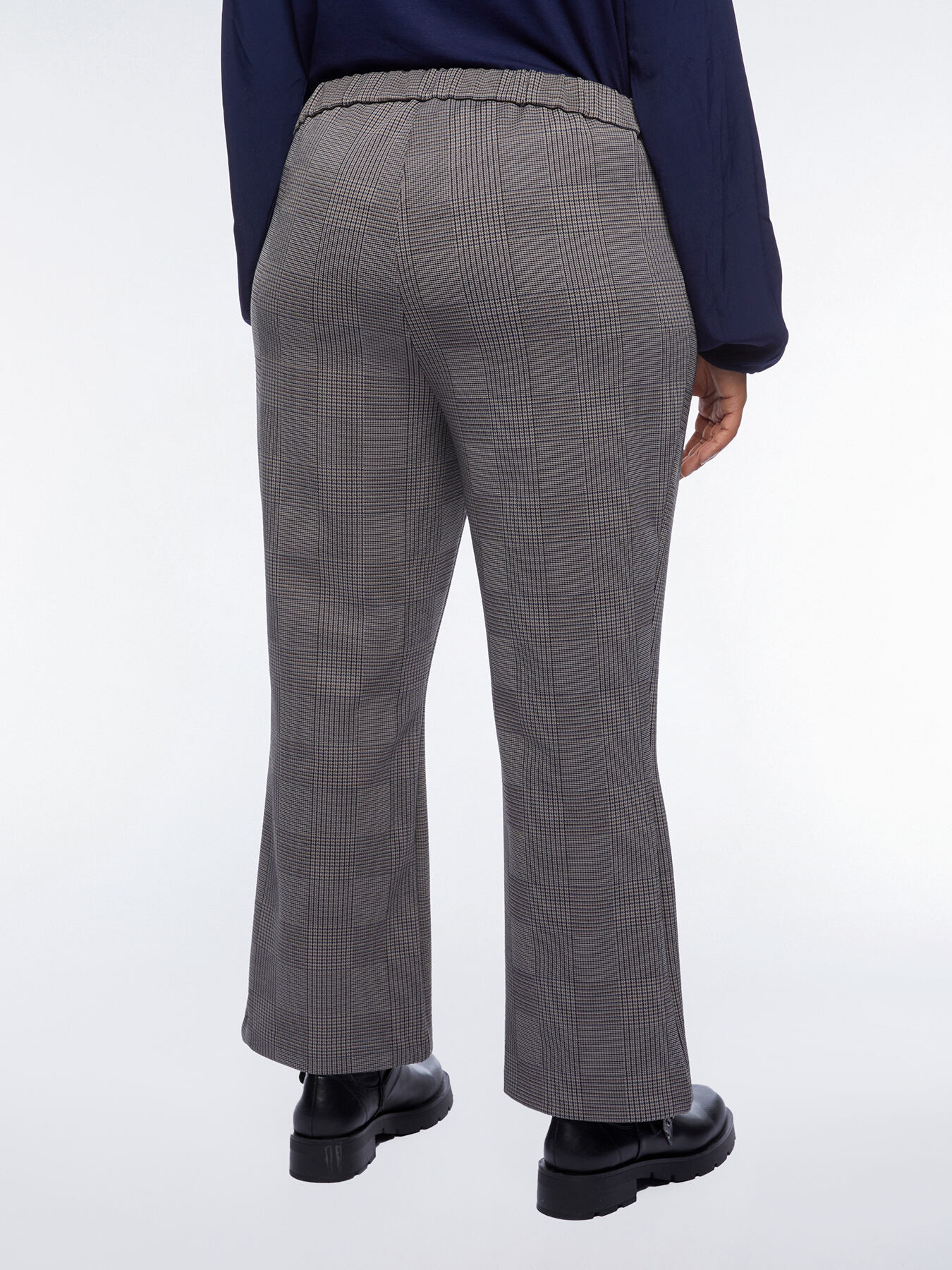 Check Hosen Kick Flare Modell image number 1