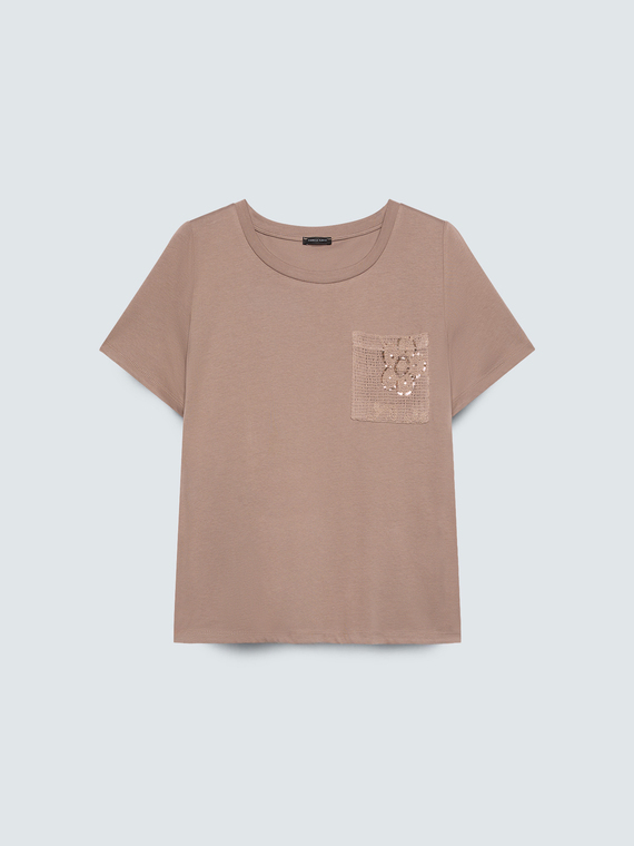 Cotton t-shirt with crochet pocket and sequins
