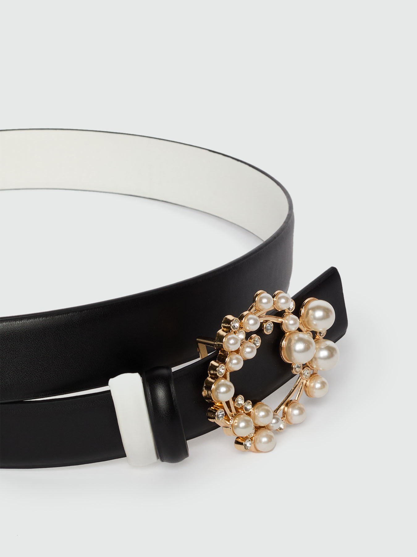 Two-tone belt with pearl buckle image number 2
