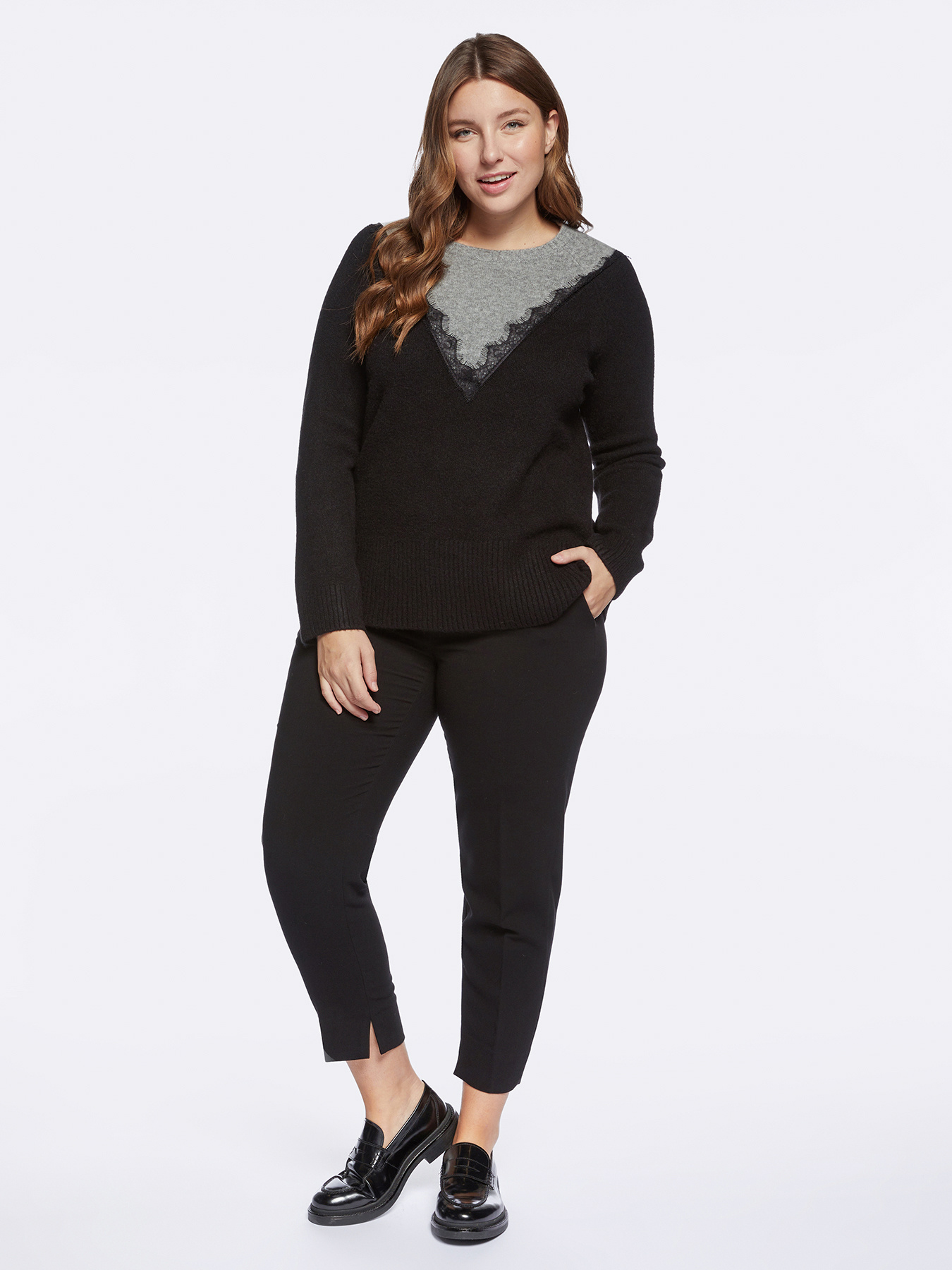 Jersey bicolor con encaje image number 0