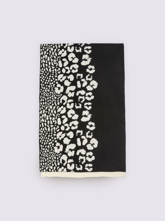 Scarf with spotted print
