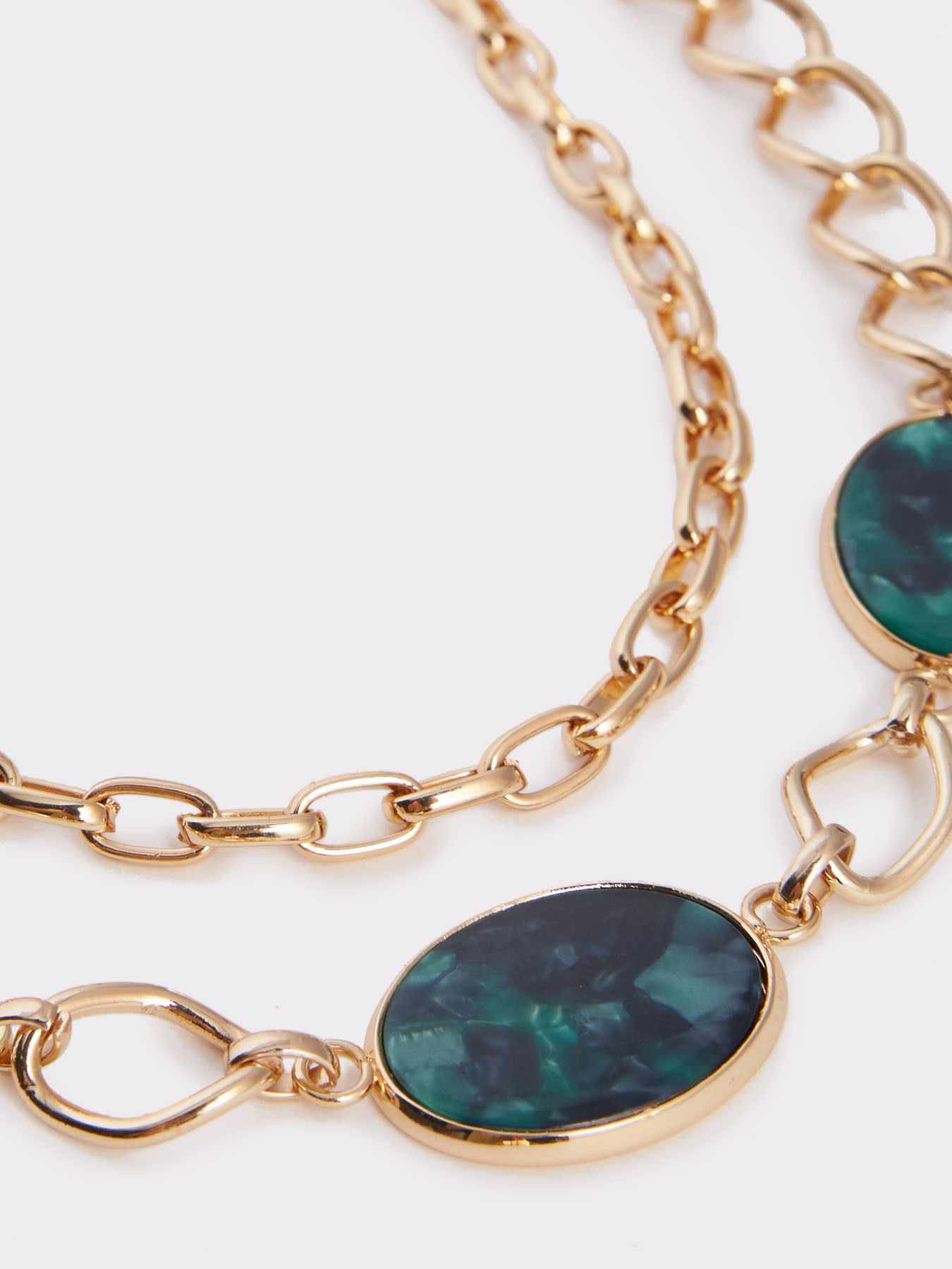 Collana multifilo con ciondoli verdi image number 1