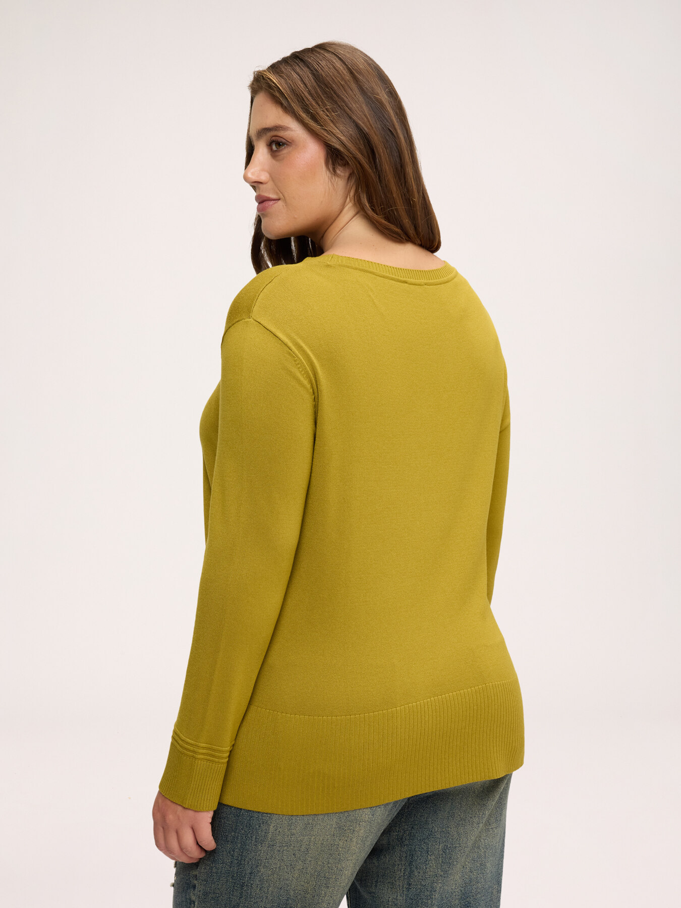 Pullover aus Viskose-Mischgewebe mit Carmenausschnitt image number 1