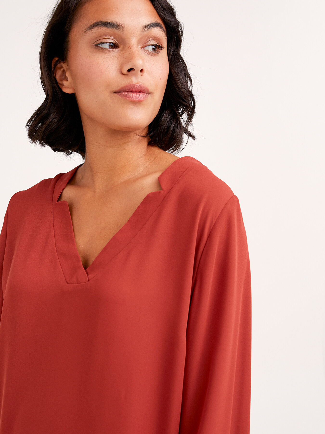 Blusa con scollo a V