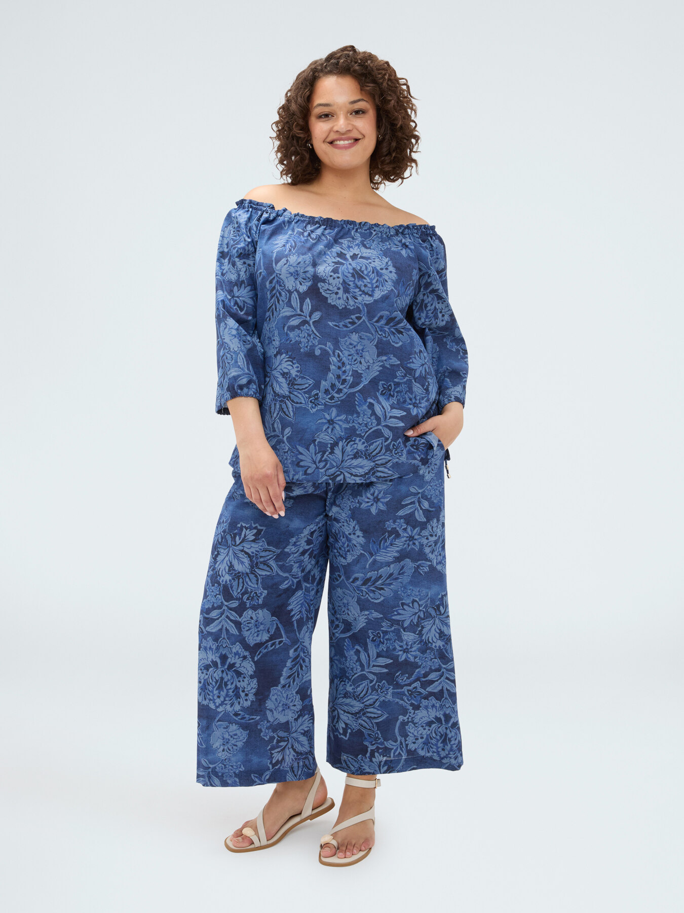 &Mu;&pi;&lambda;&omicron;ύ&zeta;&alpha; &alpha;&pi;ό chambray &mu;&epsilon; &phi;&lambda;&omicron;&rho;ά&lambda; &epsilon;&kappa;&tau;ύ&pi;&omega;&sigma;&eta; image number 2