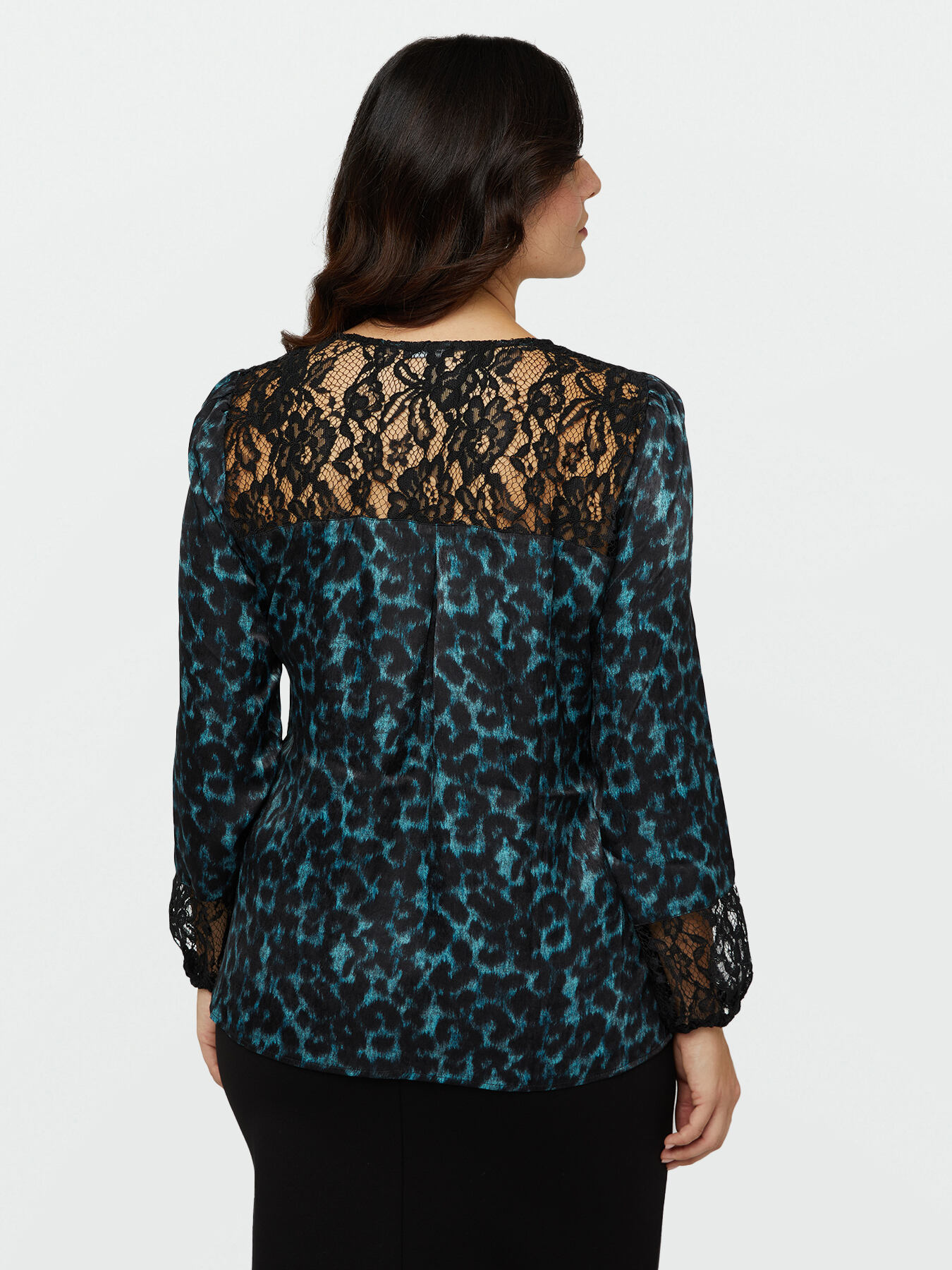 Animal print blouse with lace image number 1