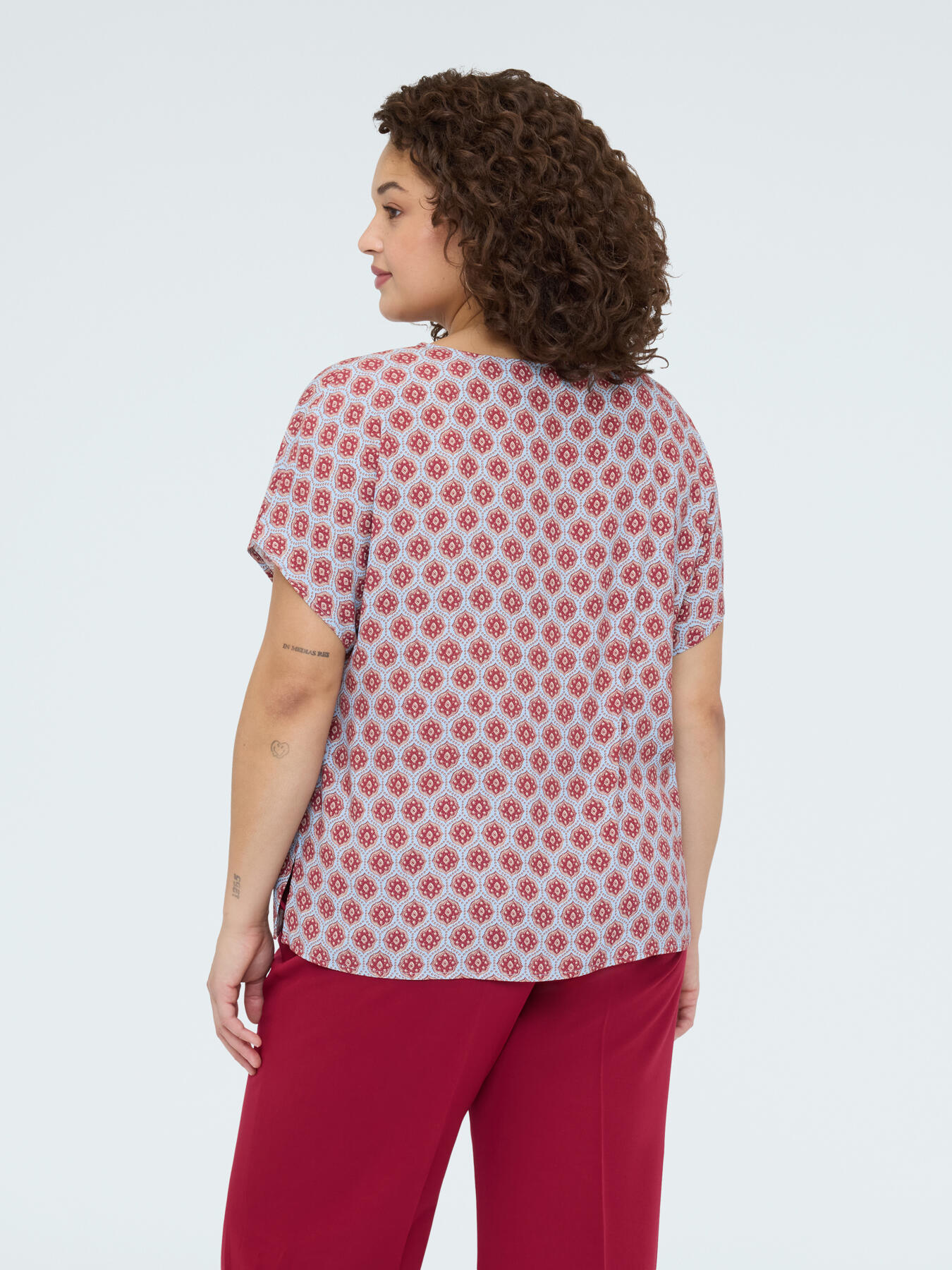 Blouse kimono &agrave; imprim&eacute; g&eacute;om&eacute;trique image number 1