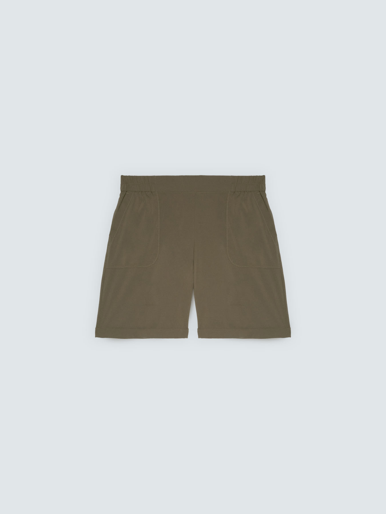Bermuda shorts with elasticated waist image number 4