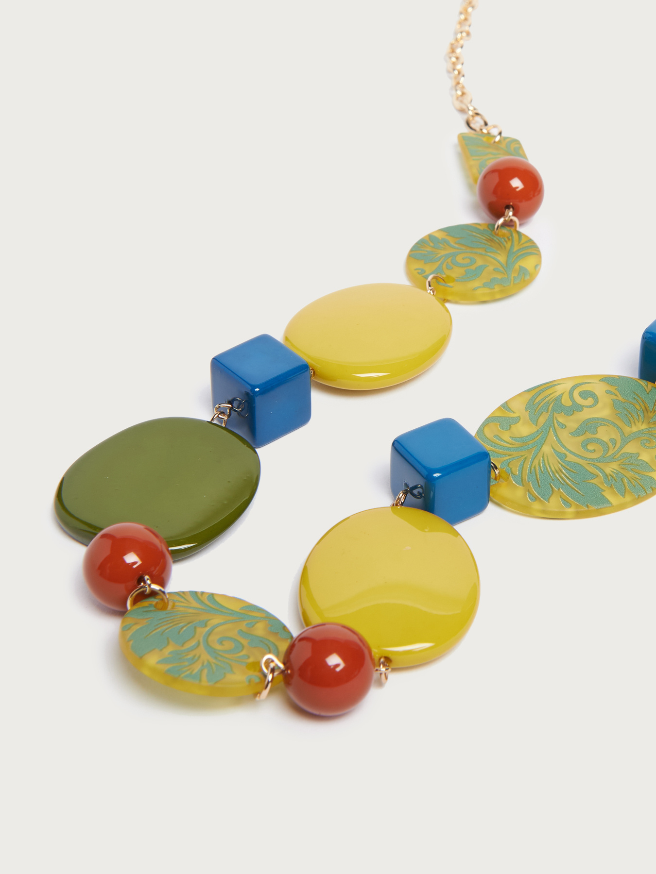 Sautoir avec pendentifs color&eacute;s image number 2