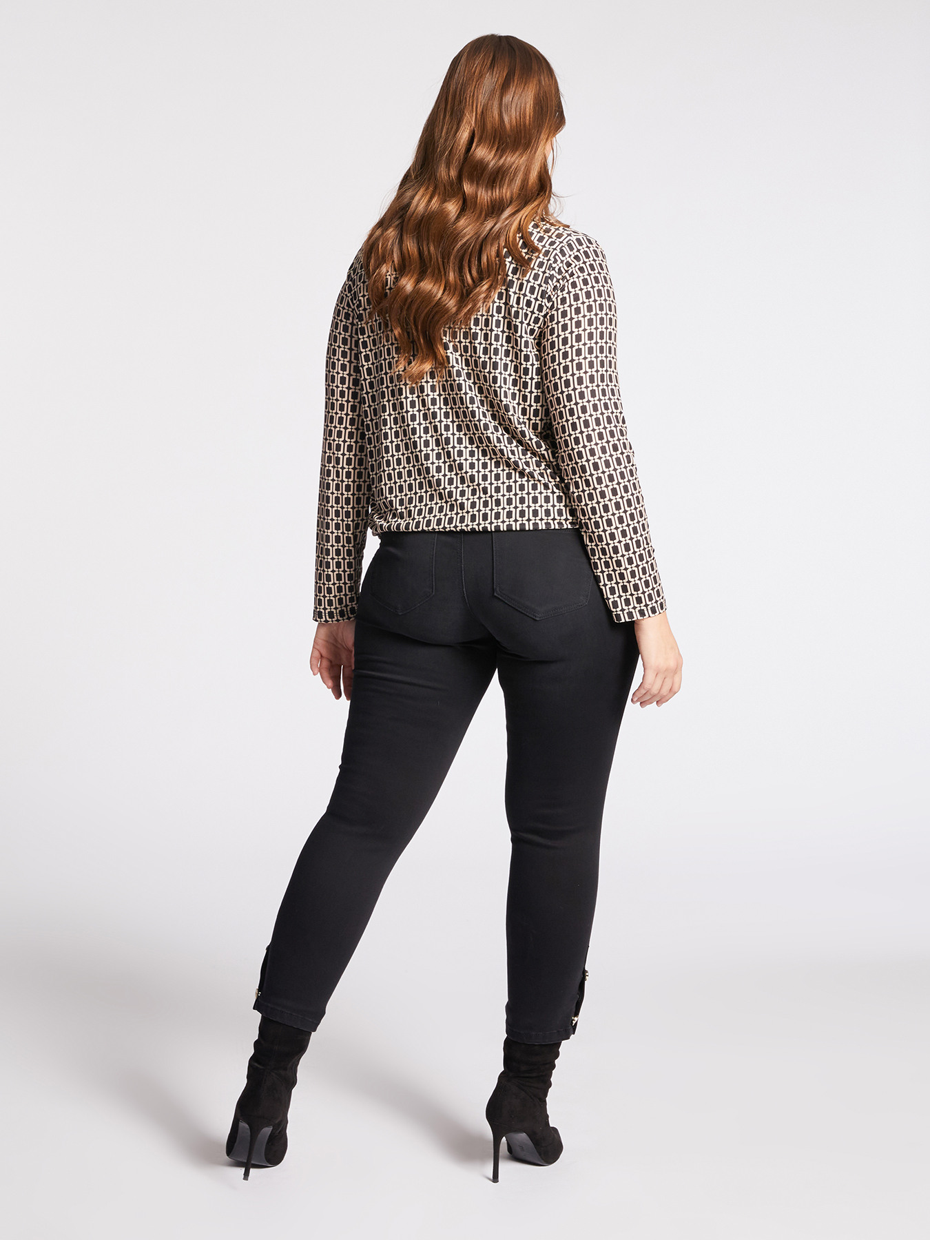 Jean skinny avec boutons dans le bas image number 1